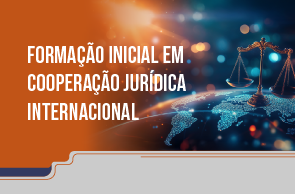 Imagem meramente ilustrativa, de forma quadricular, com fundo amarelo e rodapé cinza. No centro, está o título do evento. No topo, à direita, ilustração de 3 crianças em balanços. Fim da descrição.