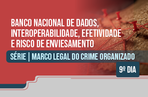 Imagem meramente ilustrativa, de formato quadricular, com fundo vermelho e rodapé cinza. No centro, está o título do evento e o título da série. Fim da descrição.